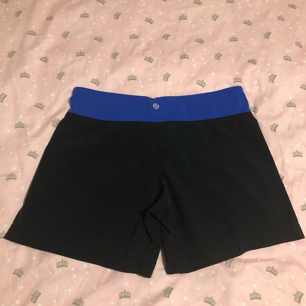 Lululemon shorts size 4